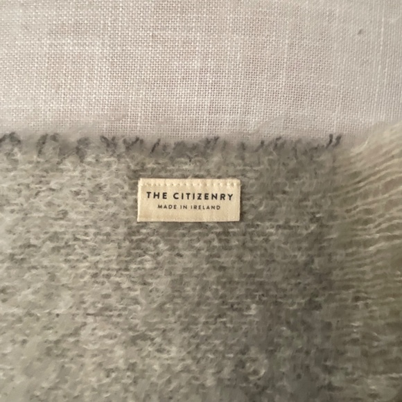 The Citizenry Grey Mohair Wool Throw Blanket Wrap 56”x72”Made in Ireland NEW - Picture 4 of 14